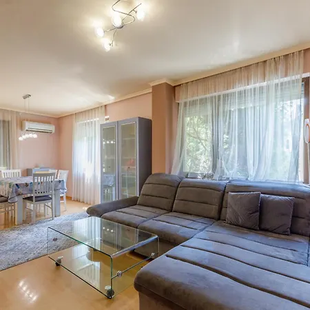Appartement Sea Garden Flat With Private Parking
