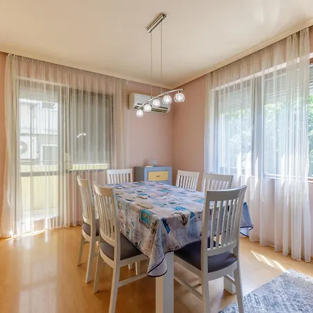Sea Garden Flat With Private Parking Appartement *